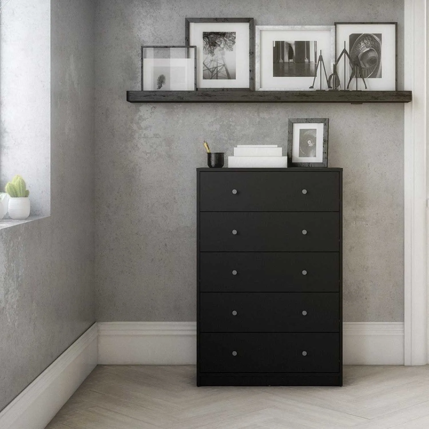 Black Chest of 5 Drawers