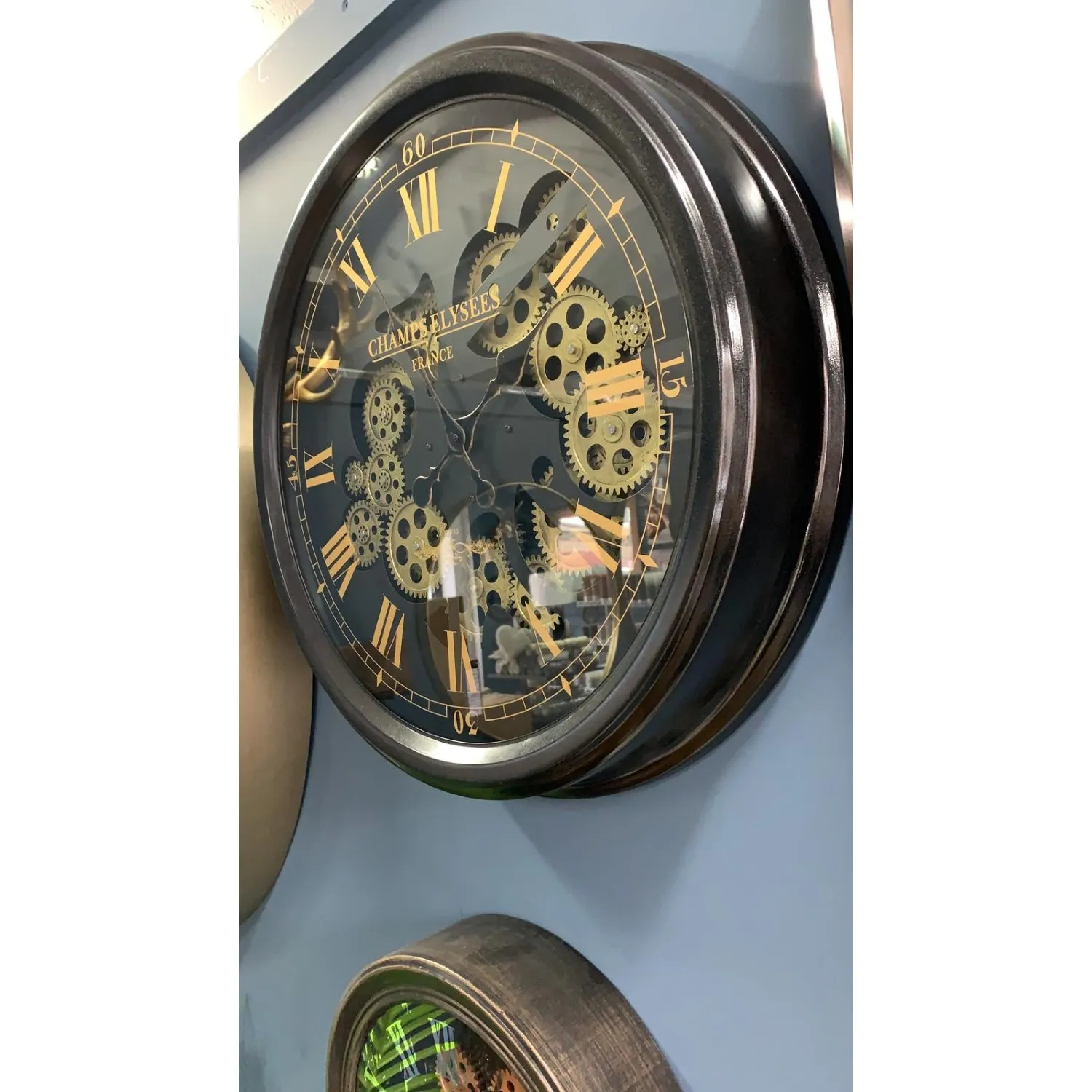 Black and Gold Round Moving Gears Wall Clock